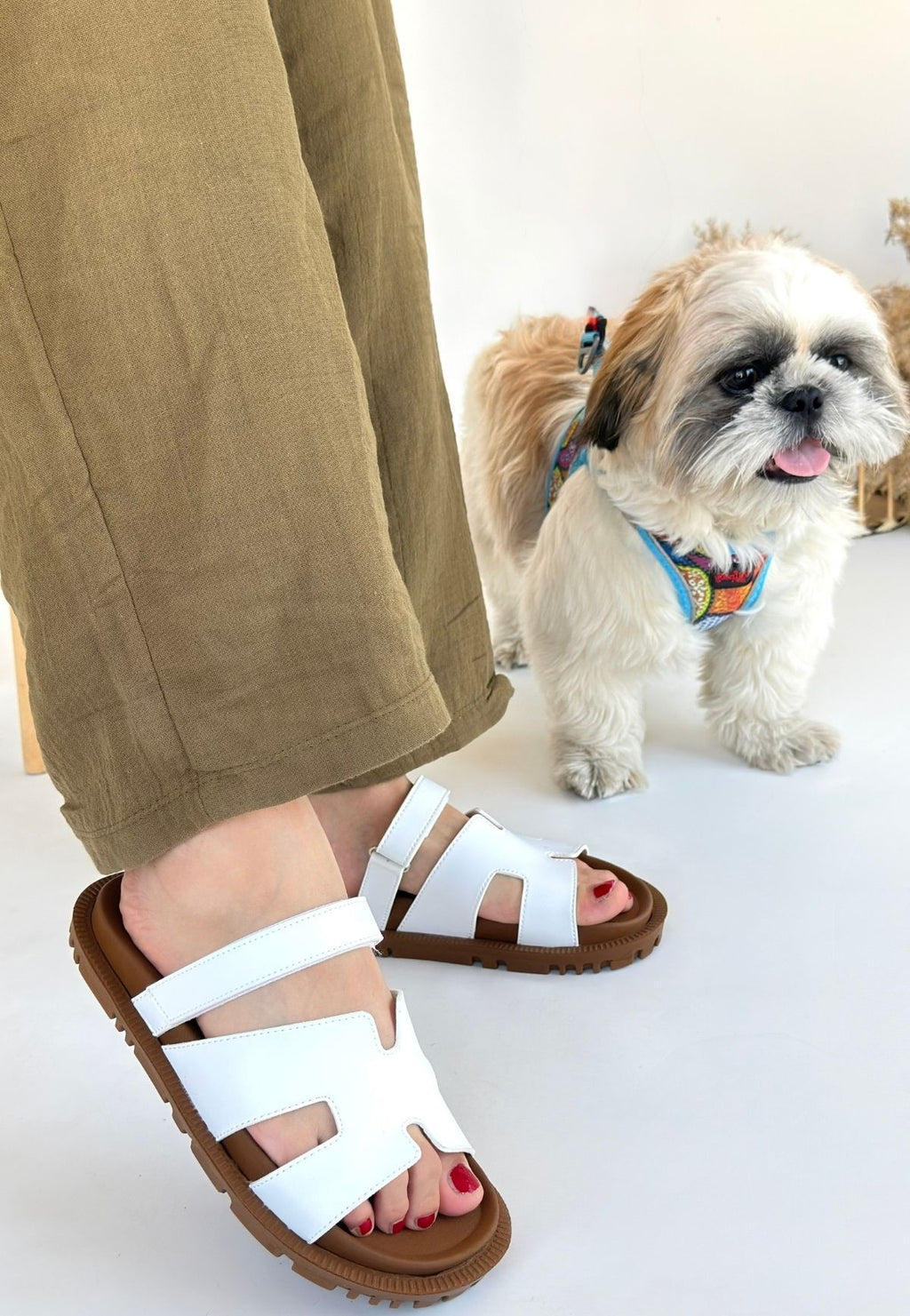 Kooni Beyaz Cilt Terlik