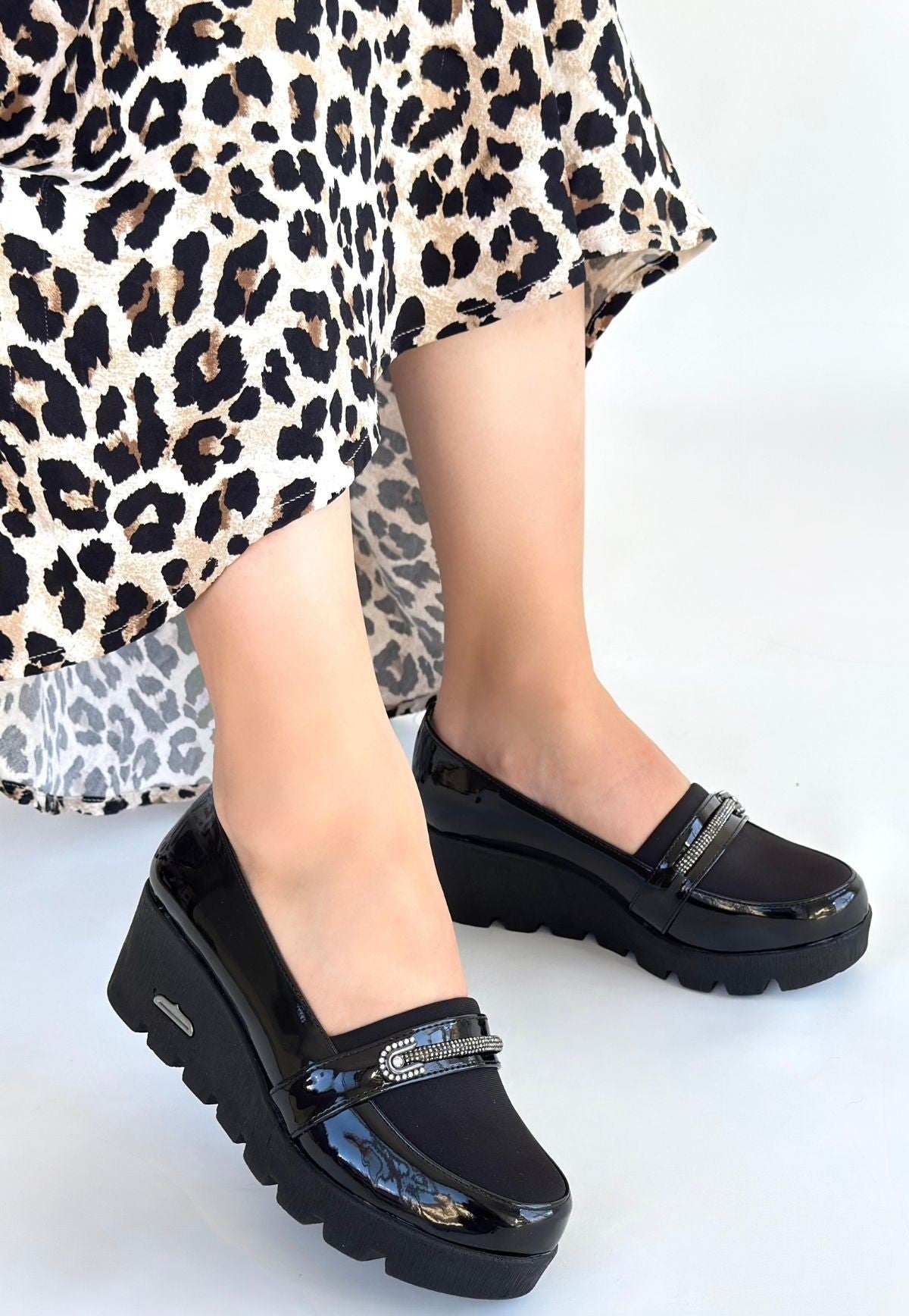 Kear Siyah Rugan Dolgu Topuk Ayakkabı