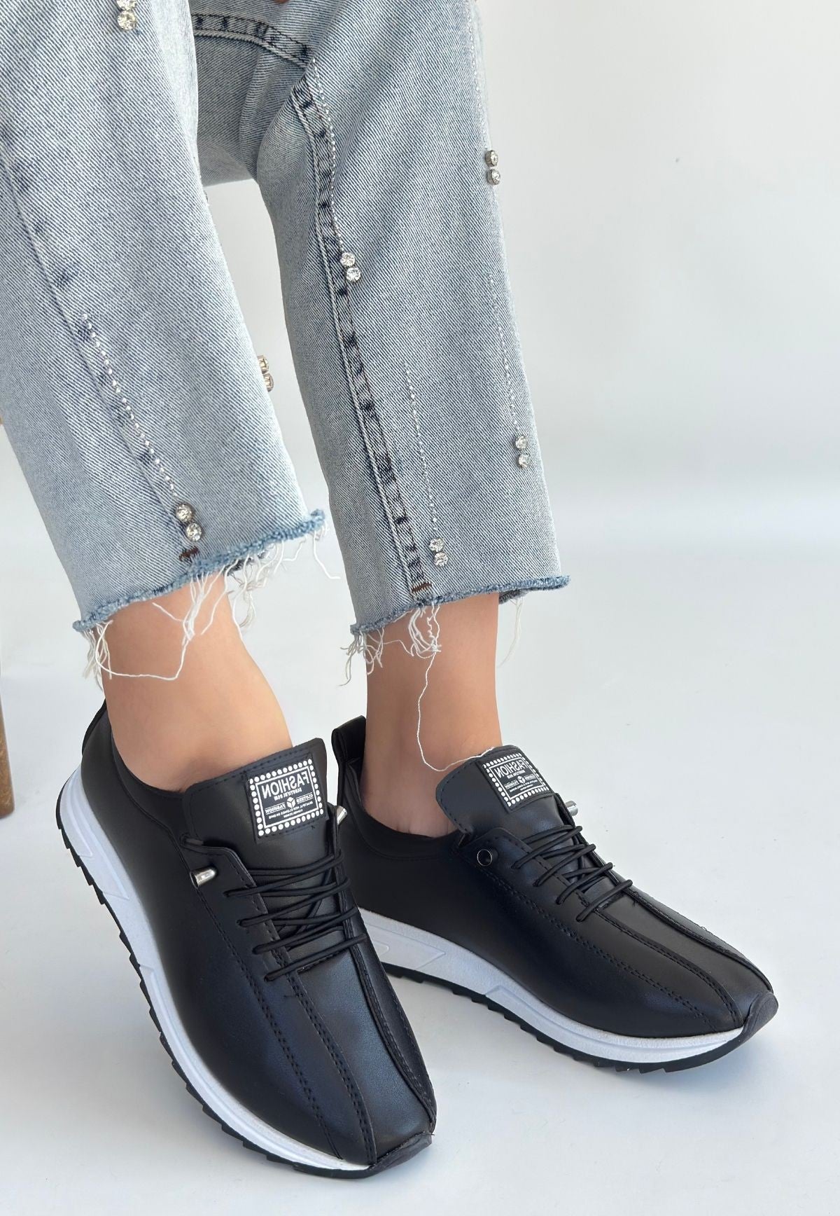 Monya Siyah Cilt Bağcıklı Spor Ayakkabı