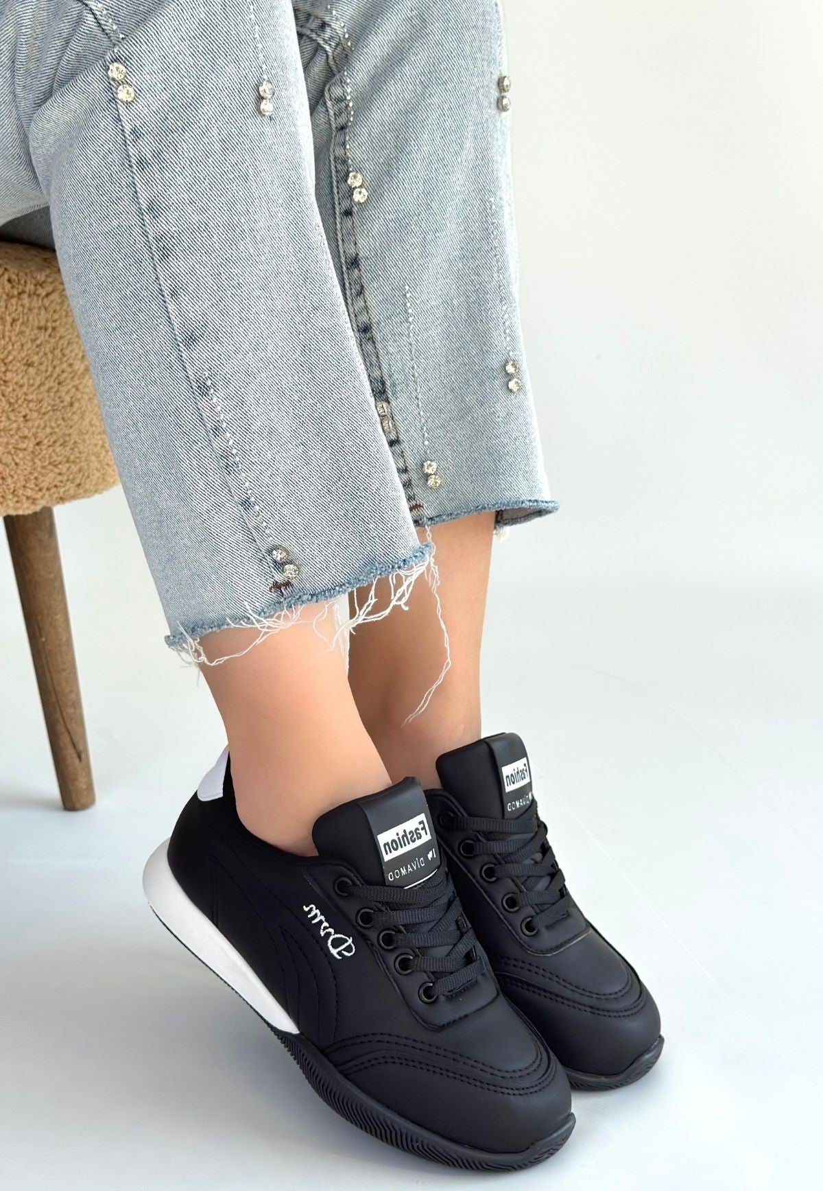 Tawen Siyah Cilt Bağcıklı Spor Ayakkabı