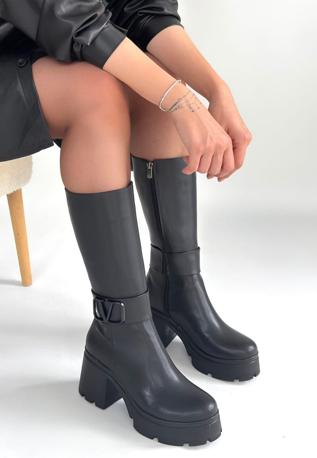 Moki Siyah Cilt Topuklu Çizme